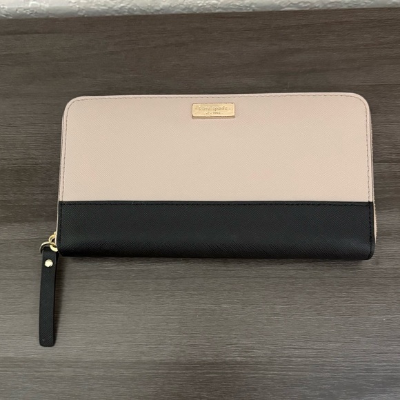 kate spade Handbags - Kate Spade Laurel Way Neda CONTINENTAL Saffiano Leather Wallet Warm Beige Black